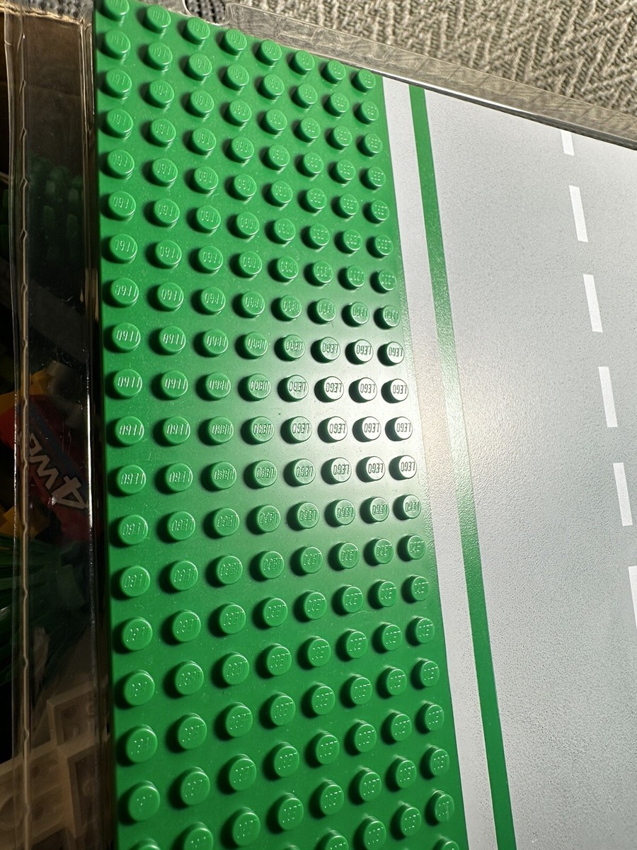 最終価格4/30まで　東ドイツ鉄道警察コート Transportpolizei Lego System 6549 ROADBLOCK RUNNER RARE 1997 Retired Police Set | eBay