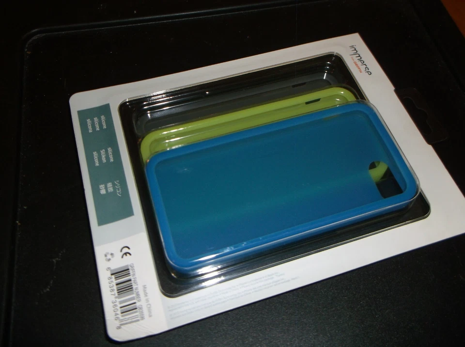 IMMERSE FROM GRIFFIN SILICONE PHONE CASES FOR APPLE I PHONE 5 / 5S PACK OF 3 - Image 2 of 4