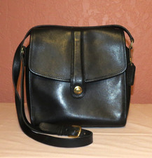 Coach Very Good Vintage Scout Bag in Black Leather Made in USA #9890 Push lock