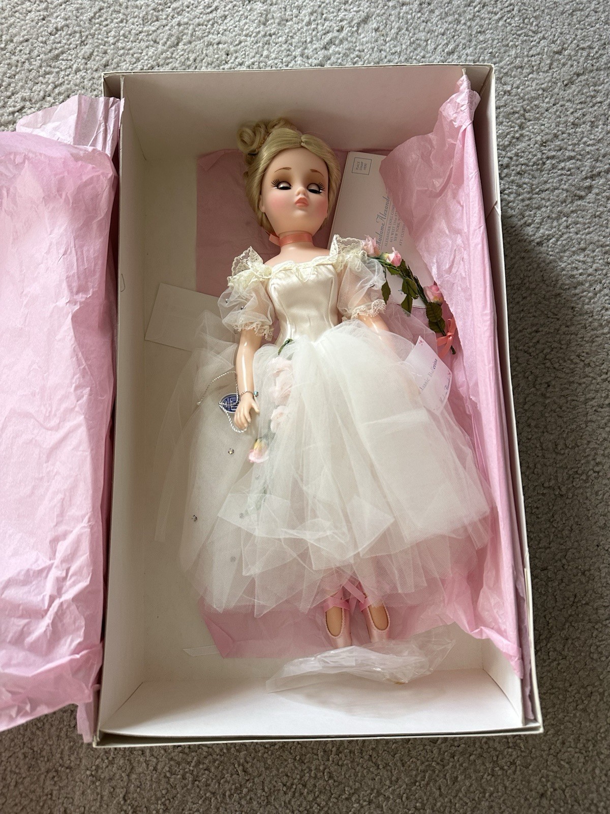 1999 Doll Of The Year Madame Alexander #22700 Classic Baller