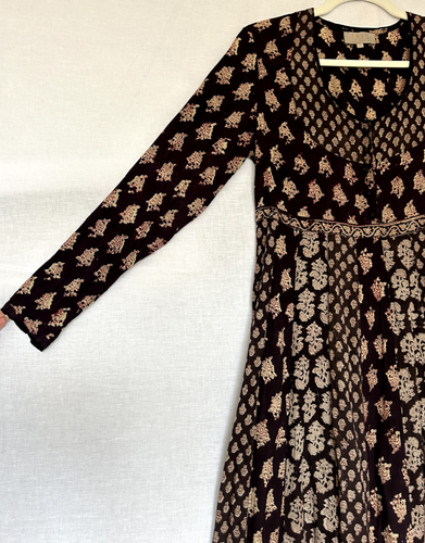 EAST ARISAN with ANOKHI Dress 10 Purple Hand Block Printed Round Neckline - Picture 13 of 24