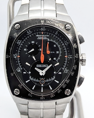 Seiko Sportura 7L22 Kinetic Chronograph Black Orange 43mm | Box