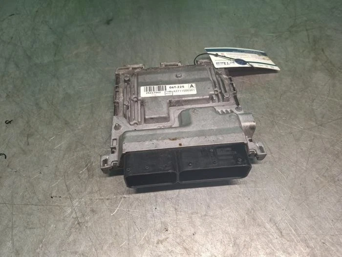 Centralina Motore Mercedes-Benz Classe E Cabriolet A207 A2711500391 P21474193 - Immagine 2 di 3