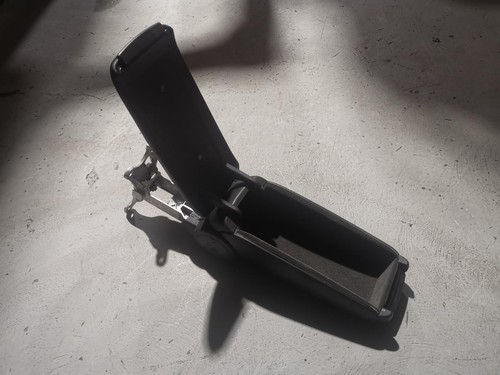 AUDI A6 ARMREST C5 01/02-12/05 02 03 04 05