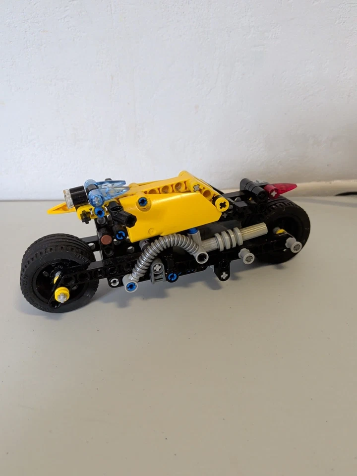 LEGO Technic 42058 Stunt Bike, photo 1 of 5
