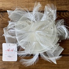 NWT  80 AA Bridal Beaded Hair Clip Derby Fascinator S-2523M  Ivory/Silver