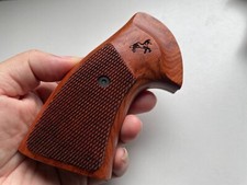 Reproductive Grips For Colt D Frame Short Butt Diamond Back Police Positive Grip