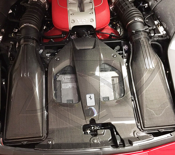 Ferrari 812 Superfast Carbon Fiber Carbon Fiber Engine Bay Center Cover