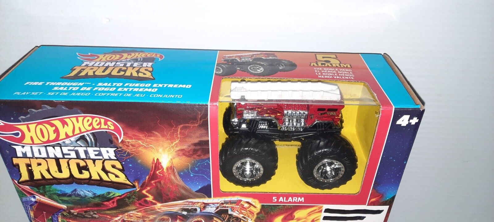 Hot Wheels Monster Trucks Fire Through Playset