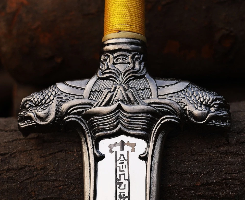 Espada Atlante Conan el Bárbaro con Funda de Cuero Premium Conan el Barba Foto 3 de 4