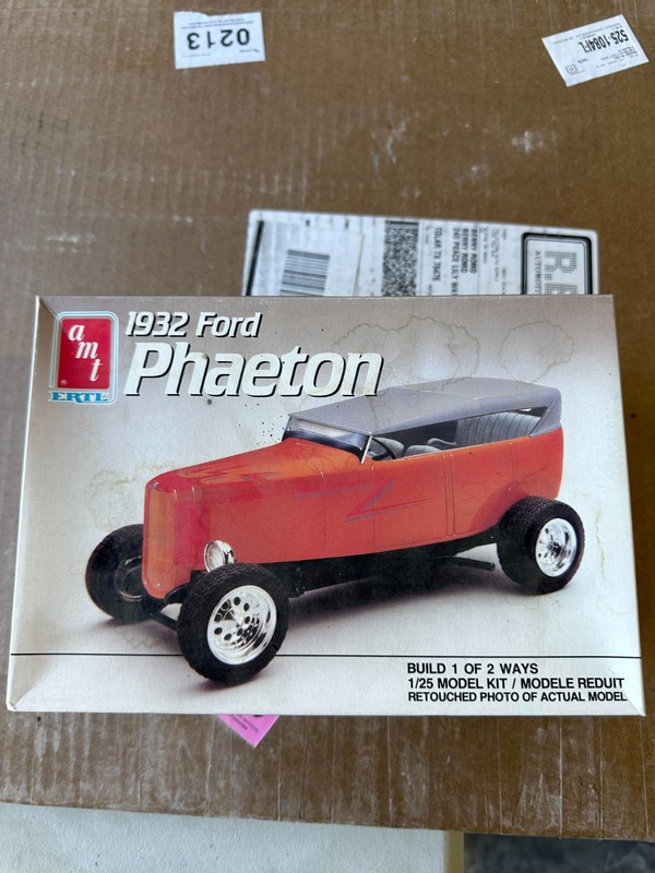 amt ertl  1/25 1932 ford phaeton