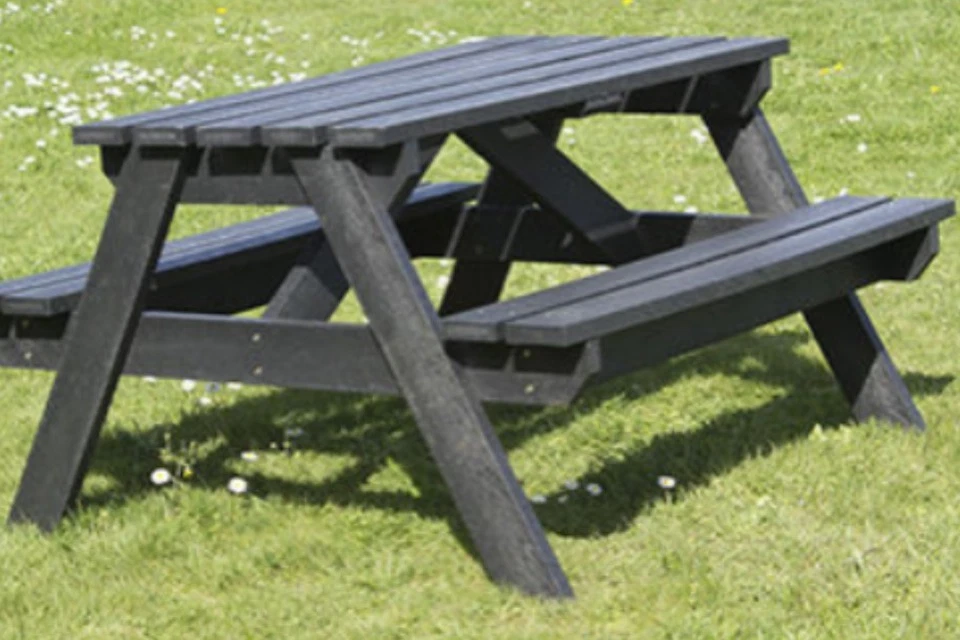 GARDEN ADULT PICNIC TABLE BLACK 100 RECYCLED PLASTIC 1200mm WFD293