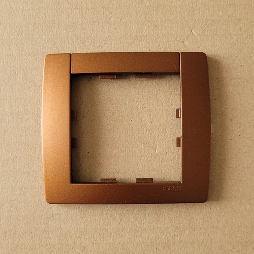 Plaque 1 Poste Hager Kallysta Classic - Couleur Auburn, Référence WK481, Occasion