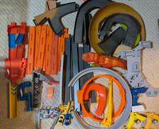 Hot Wheels Lot Large Mix of Tracks, Launchers...