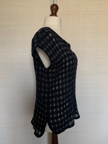 EDOA Dark Blue Gauzy Textured Woven Linen Cap Sleeve Top - V Neckline - Size M - Picture 2 of 18