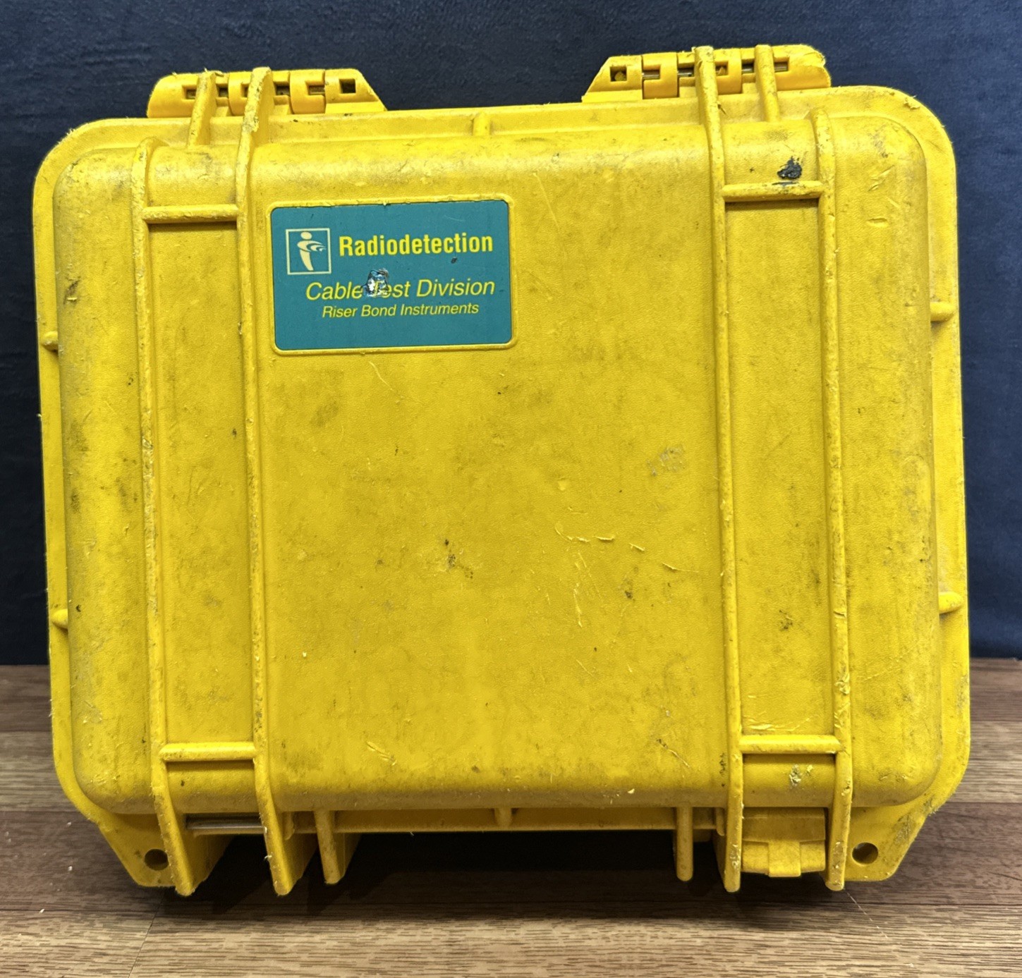 Riser Bond 1205CXA High Resolution Metallic TDR Cable Fault Locator