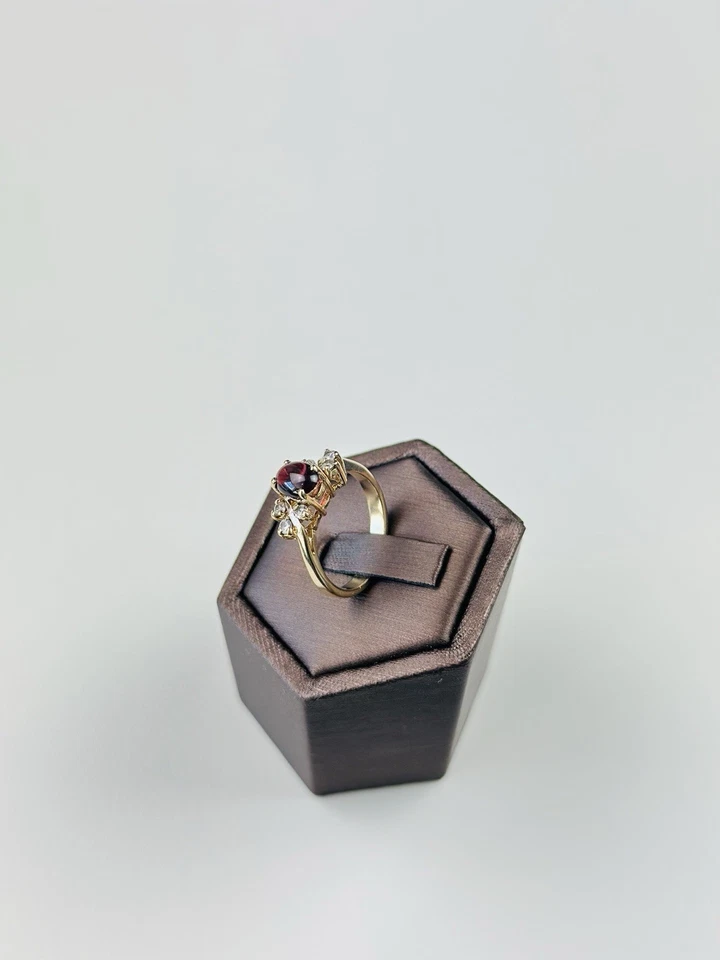 Ruby and Diamond Ring 9ct , Vintage Ring Hallmarked And Size 6 - Image 4 of 4