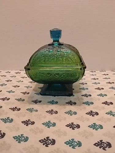 Blue green  Jeanette Glass Candy Dish Vintage Acorns Oak Tree Leaves W/lid Bowl