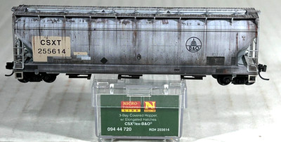 MICRO-TRAINS N SCALE 3-BAY COVERED HOPPER CSX/ex-B&O 09444720