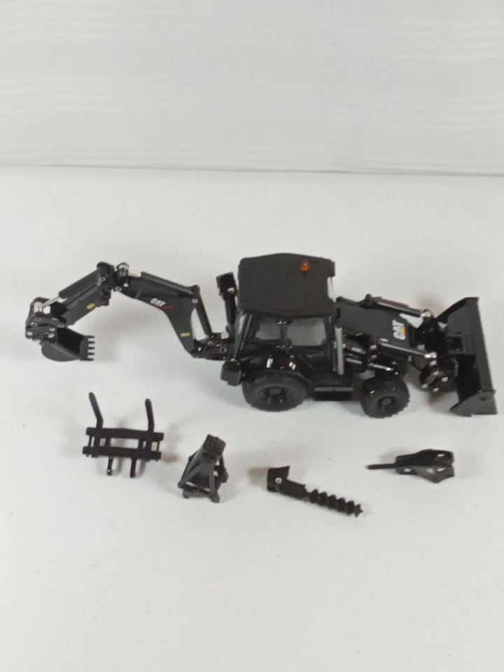 Diecast Masters 85234 Cat 420F2 IT Tractor Backhoe Work Tools 1/50 MB - Image 3 of 4