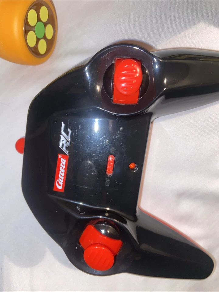 Carrera RC Nintendo Mario Kart Bumble Mario Yoshi Radio Remote Control Car Racin - Image 2 of 4