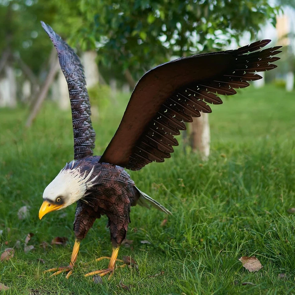 Escultura de águila detallada - Estatua grande de jardín al aire libre Foto 3 de 4