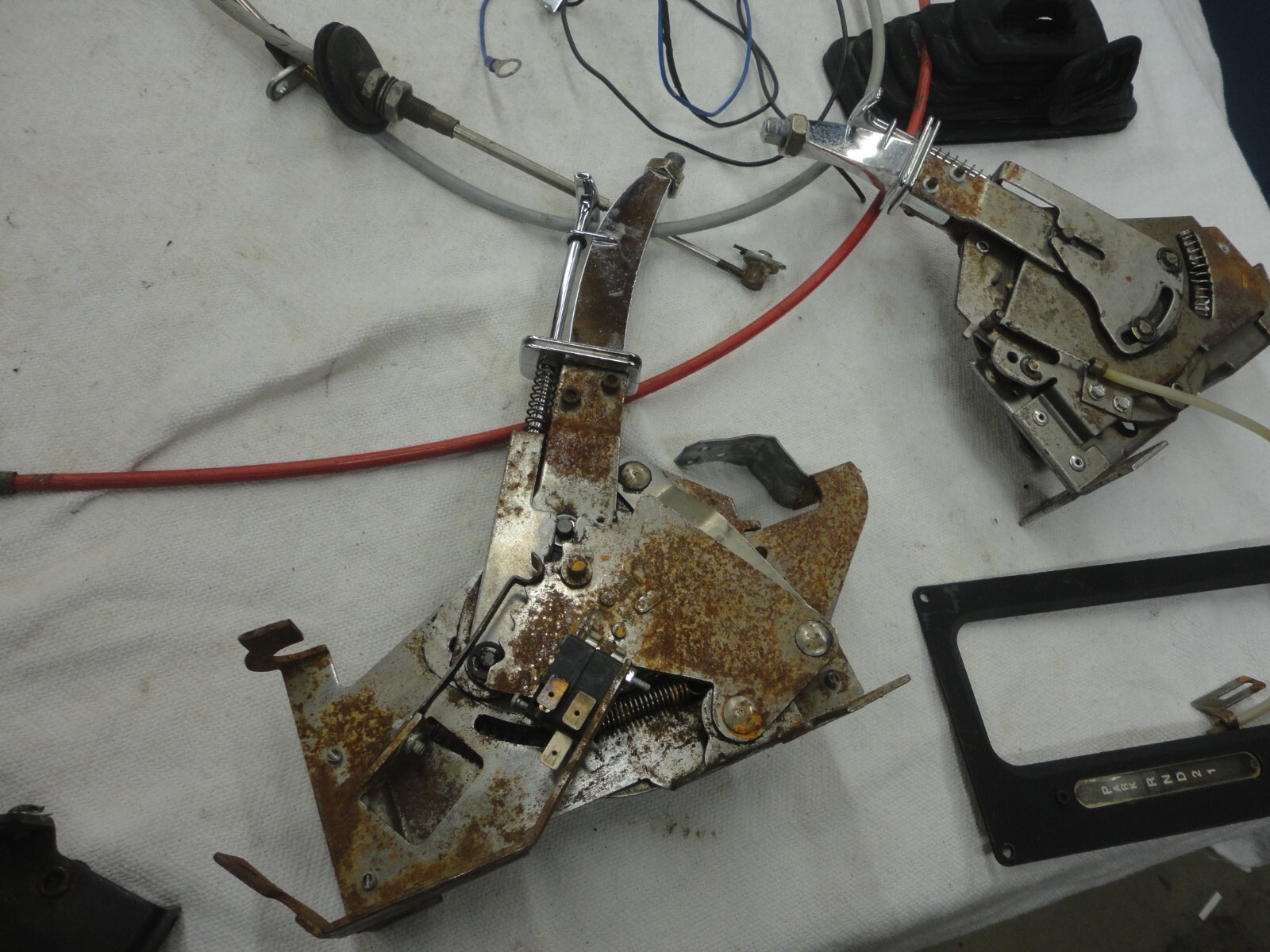 LOT OF 4 SHIFTERS,  Hurst Pro Matic ,  B&M Z-Gate Automatic , 2 OTHER NO NAME