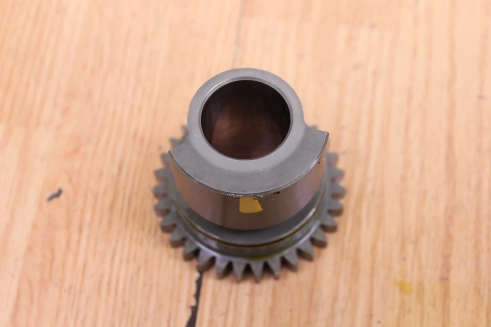 2004 YAMAHA FJR 1300 Counter Balancer Gears - Image 4 of 4