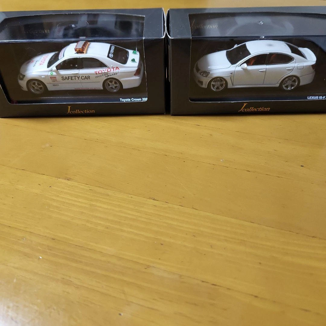 Kyosho Toyota Crown 2006 Pace Car 1/43 Lexus Is-F1/43