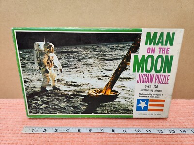 VTG Saalfield Man On The Moon Jigsaw Puzzle Aldrin & LM Leg On The Moon 19.5''