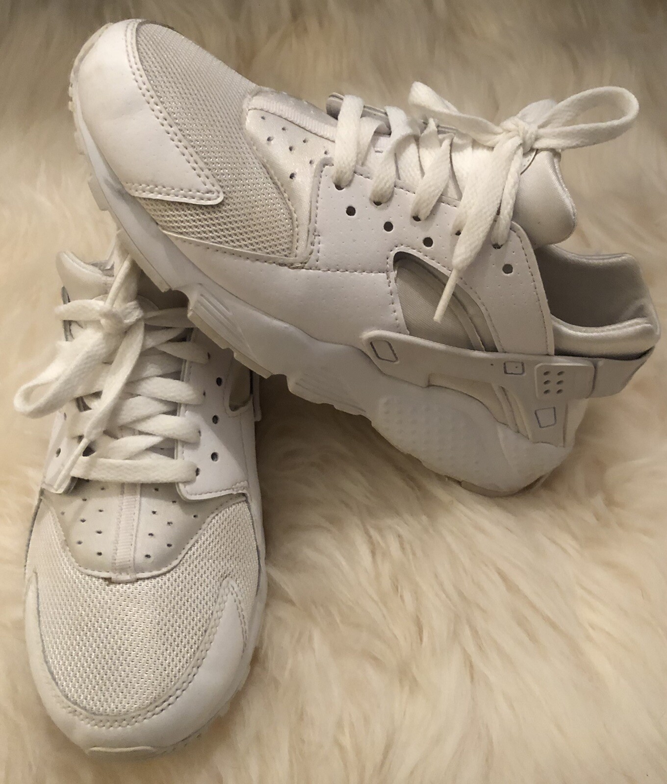 all white huaraches youth