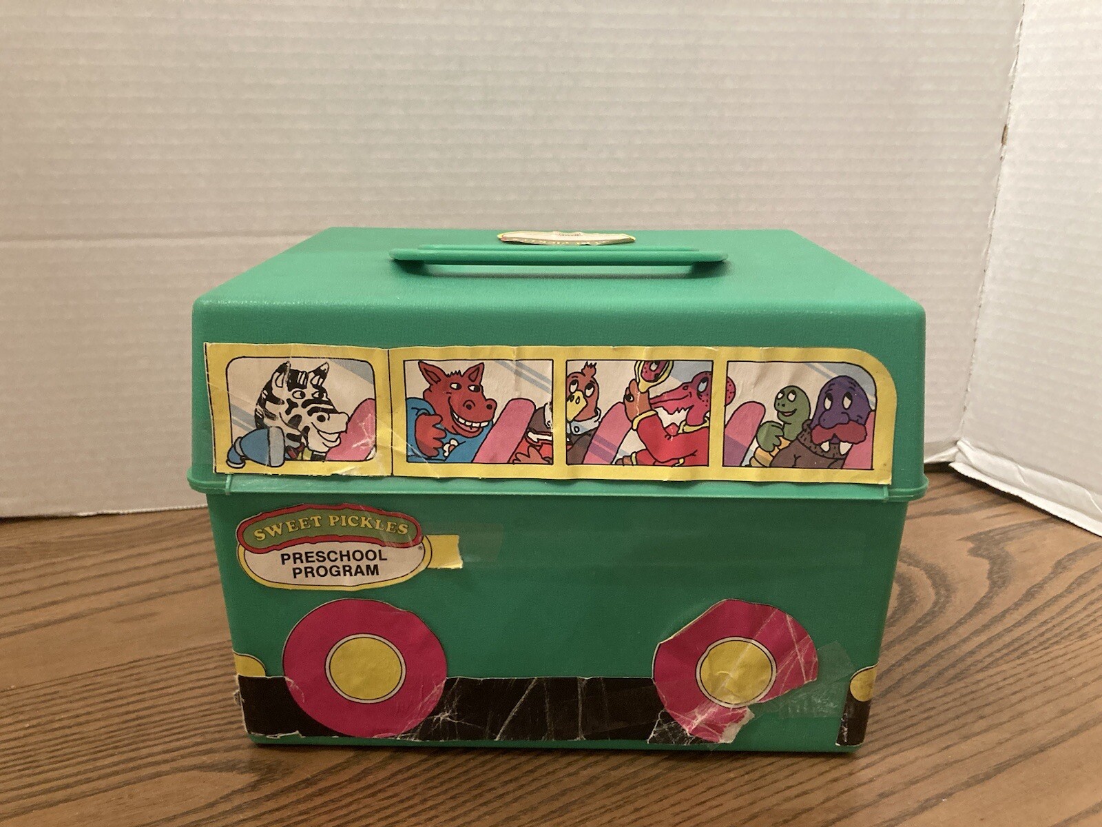 VTG Sweet Pickles Preschool Learning Program Green Bus Case Activity