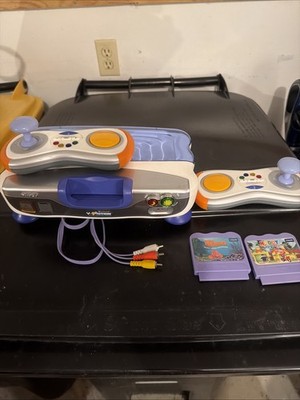 Vtech V.Smile V-Motion  Console, 2 Game, 2 Controllers,  All Working