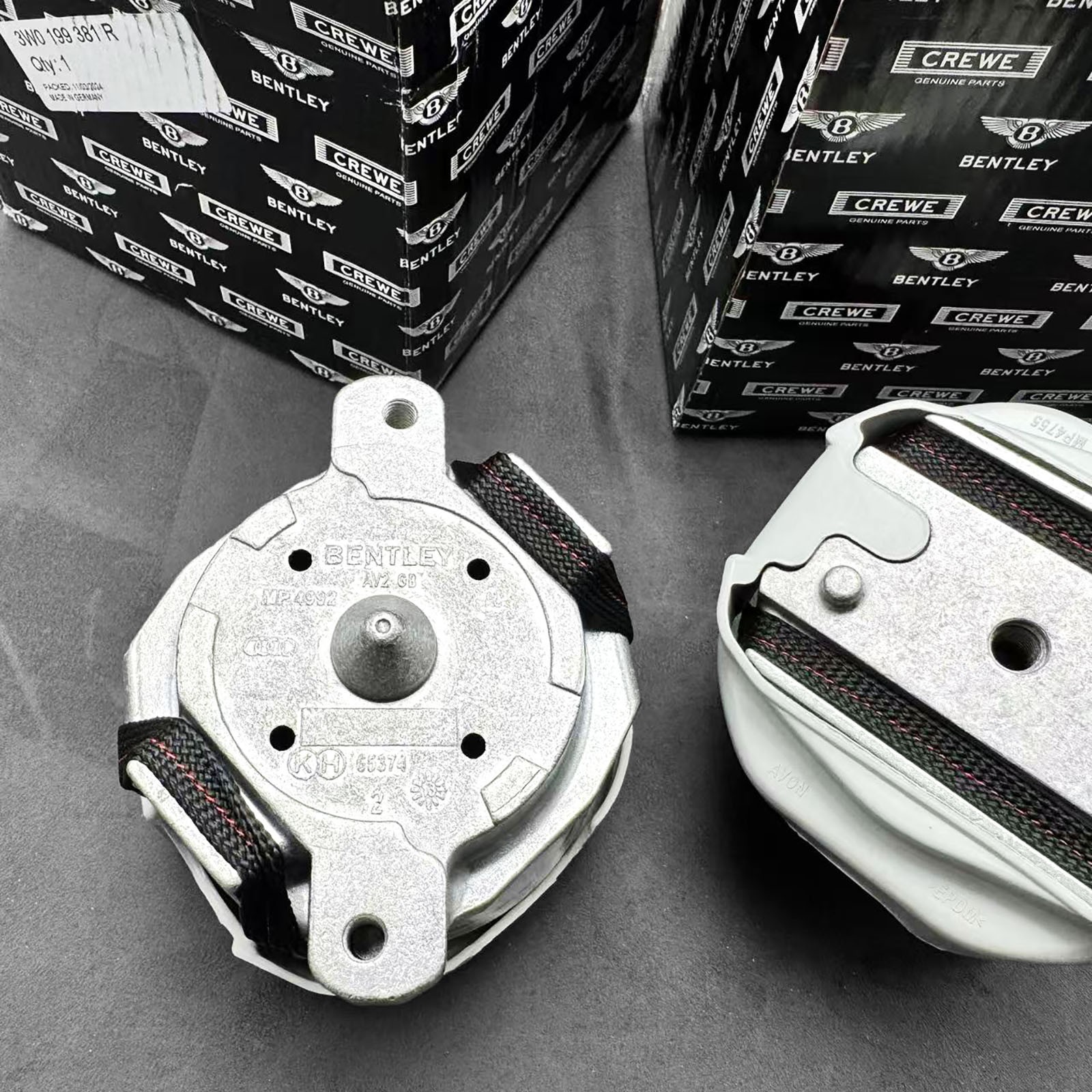 2 X Engine Mount 3W0199381R for Bentley Continental GT GTC Flying Spur 07-22