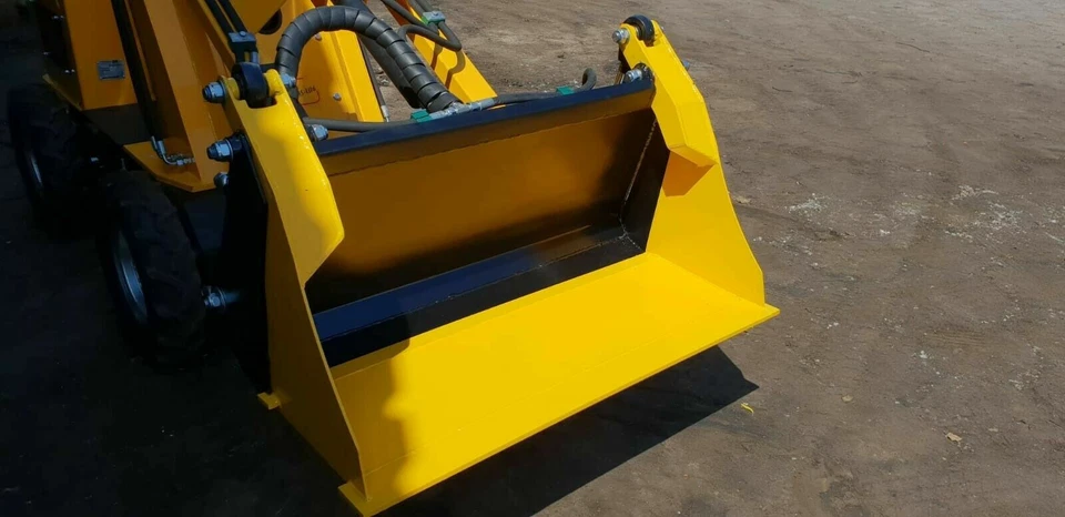 Neuer polnischer Mini Radlader MS-L116FS mit Klappschaufel 4-in-1 – NettoPreis - Bild 3 von 4