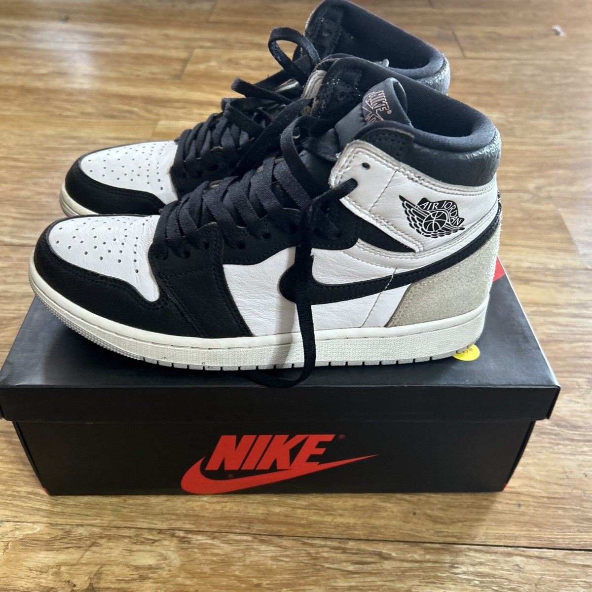 🔥🔥Size 9- Jordan Retro OG High Stage Haze With the Box🔥🔥