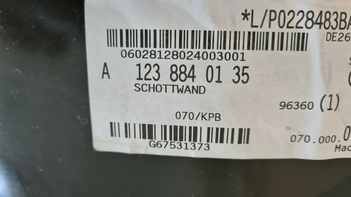 NEU NOS Mercedes-Benz W123 S123 C123 Schottwand Trennwand L+R  