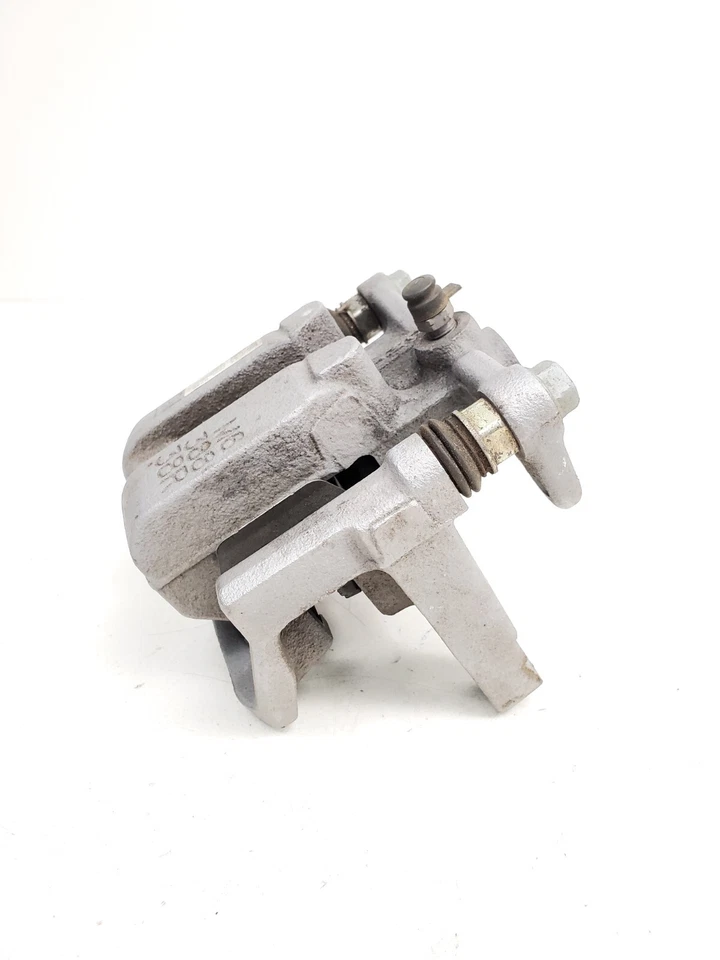 2020 - 2023 BUICK ENCORE GX PINÇA DE FREIO TRASEIRA DIREITA DO LADO DO PASSAGEIRO 4K MILHAS FABRICANTE DE EQUIPAMENTO ORIGINAL - Imagem 2 de 4