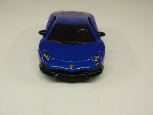 Maisto Lamborghini Aventador 50th Anniversary - Picture 3 of 7