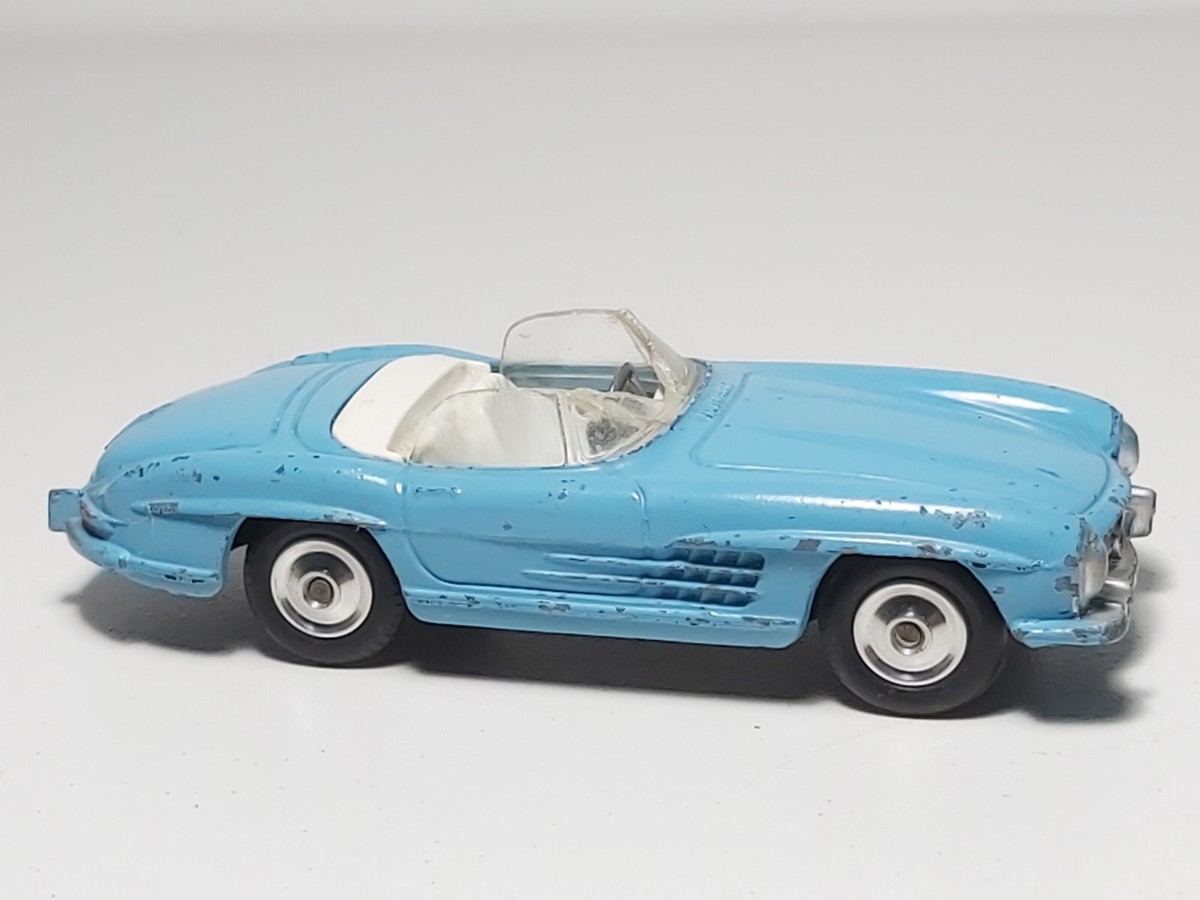 CORGI TOYS 303 DieCast Baby Blue Mercedes Benz 300SL