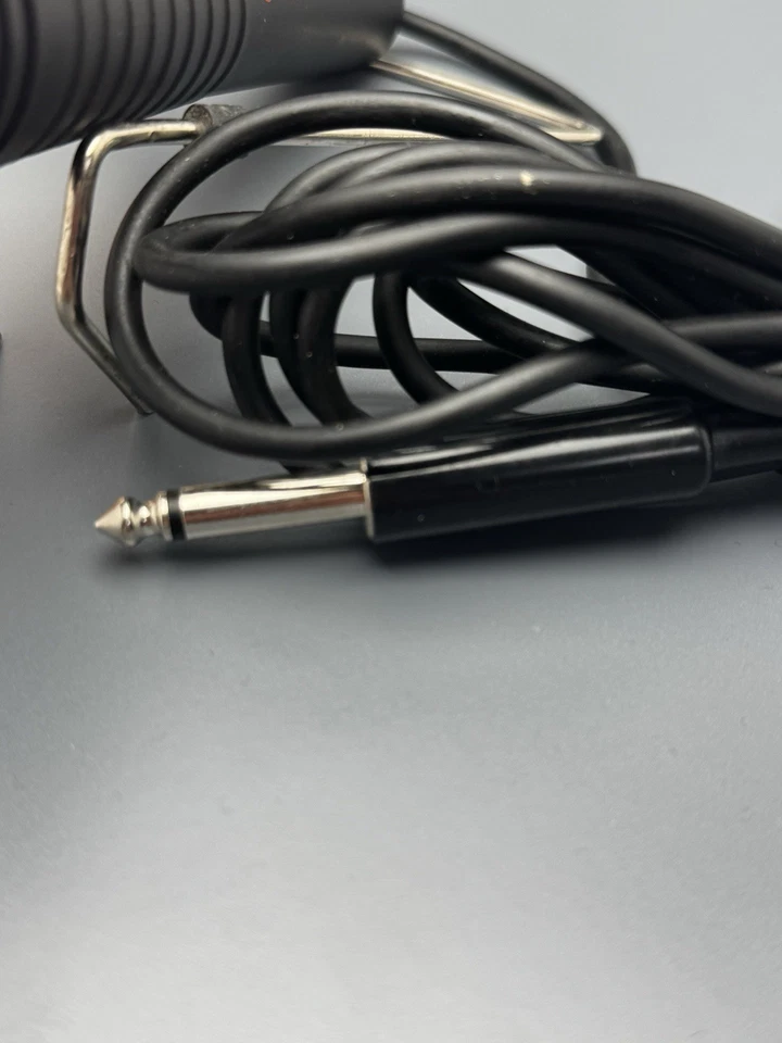 AKG D70M Acoustics Mikrofon Getestet - Bild 2 von 4