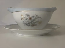 Halsey Light Blue Gravy Boat Attached Saucer 415 Golden Bouquet Japan
