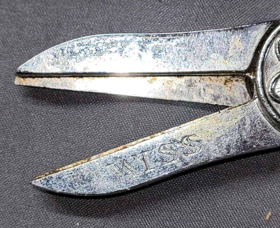 Vintage Wiss Flower Shears  Floral Scissors  Gardening Stem Cutter USA Roses  - Image 2 of 4