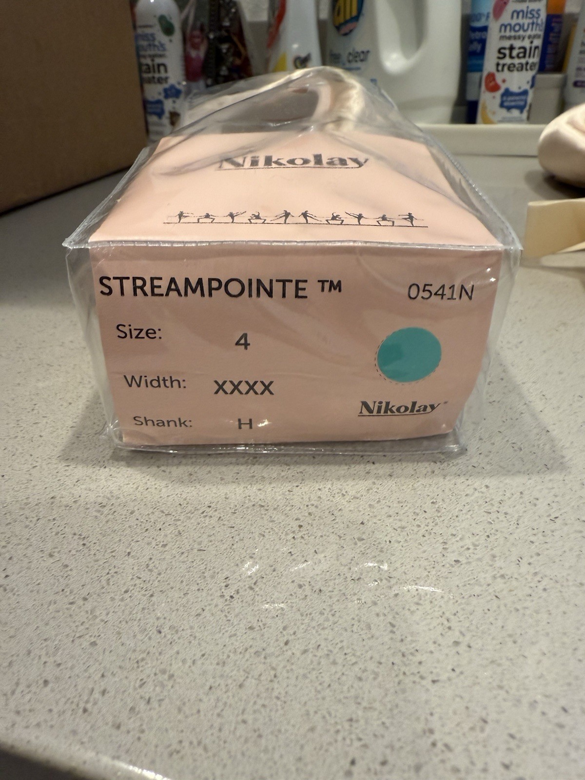 Nikolay Streampointe pointe shoes  4 4X H Brand new