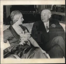 1952 Press Photo Newlyweds Baron Eugene de Rothschild and Jeanne Stuart