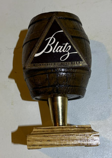 Vintage Blatz Barrel Plastic Beer Tap
