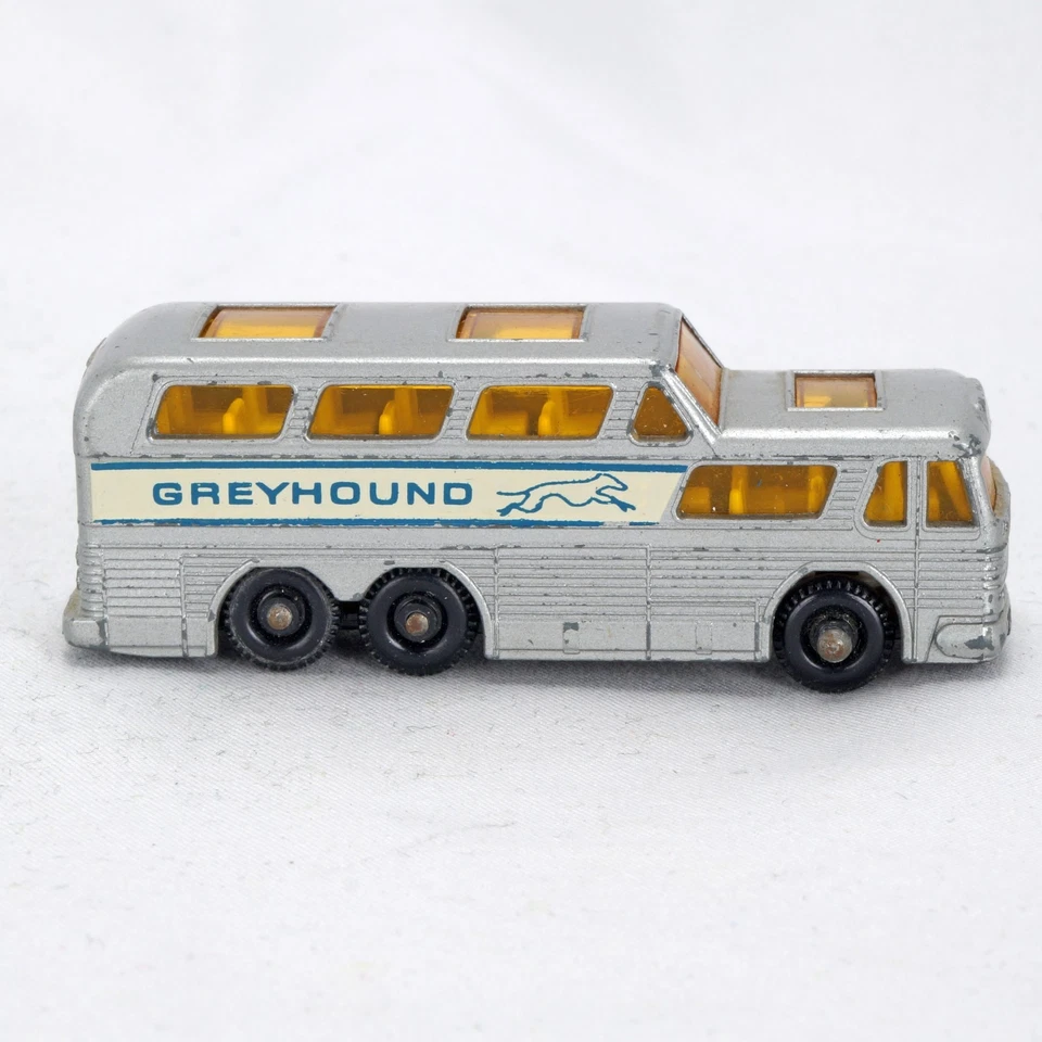 Vintage Lesney Matchbox Greyhound Coach (Bus) No 66 NO BOX - Image 4 of 4