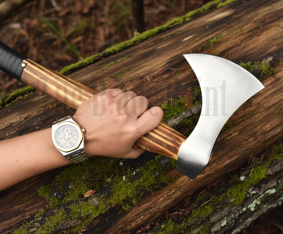 Hacha vikinga forjada a mano hacha grabada personalizada mango de madera hacha de lanzamiento con funda Foto 4 de 4