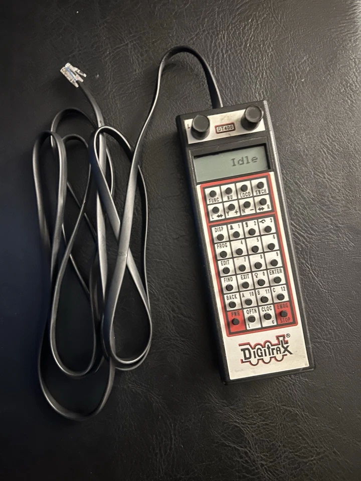 Digitrax DT400 Wired Super Throttle Train + Command Control Starter Set Manual - Image 2 of 4