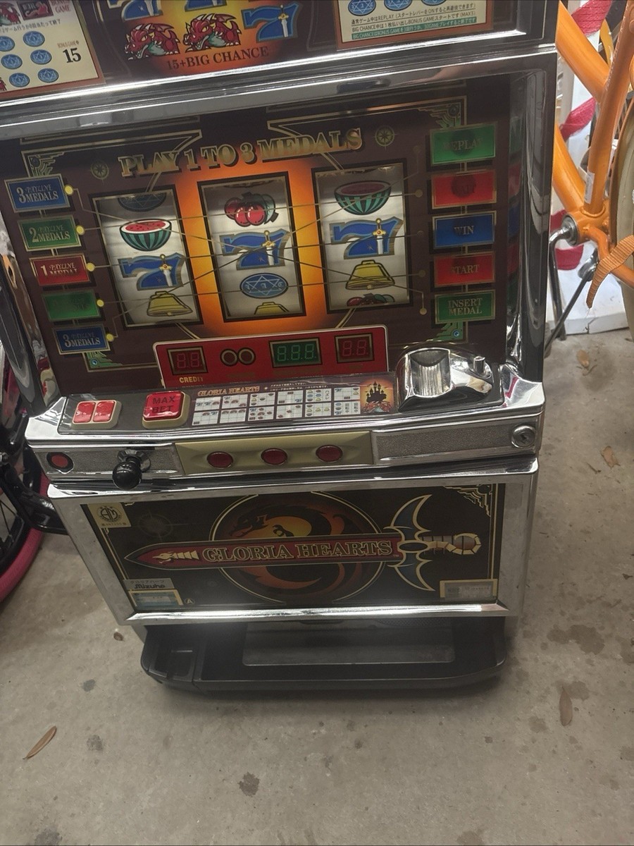 札付き♥️シャルム✕ホリコロ✨ Vintage Japanese “Gloria Hearts” DRAGON PACHISLO TOKEN SLOT